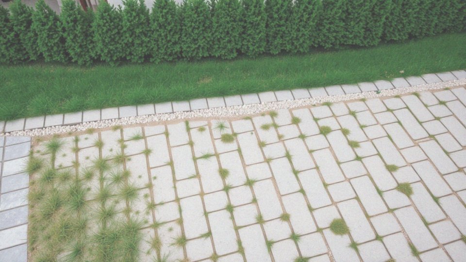Jakie są różne metody układania płyt ażurowych?